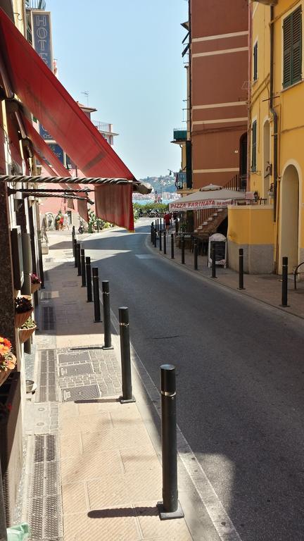 Locanda Del Sole Nero San Terenzo Eksteriør billede
