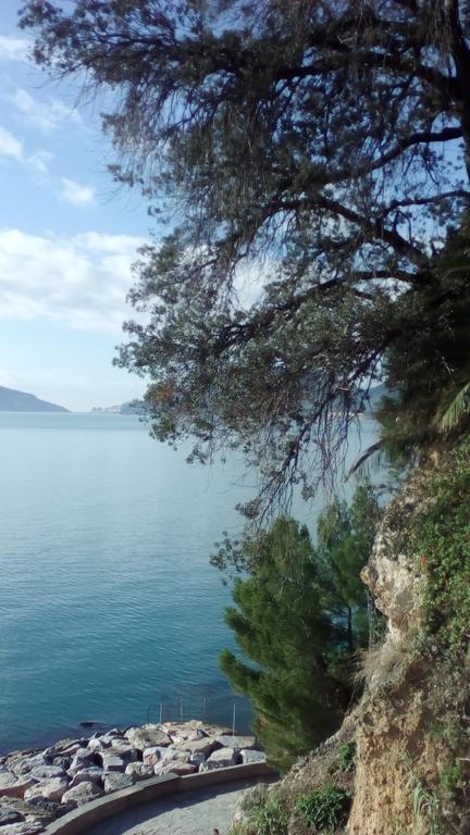 Locanda Del Sole Nero San Terenzo Eksteriør billede