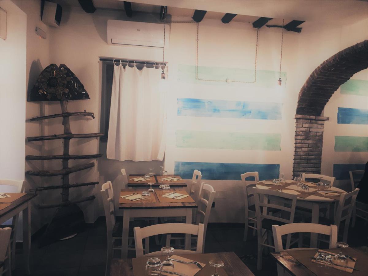 Locanda Del Sole Nero San Terenzo Eksteriør billede